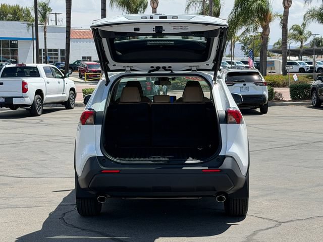 Used 2023 Toyota RAV4 XLE Premium AWD/4WD image 6