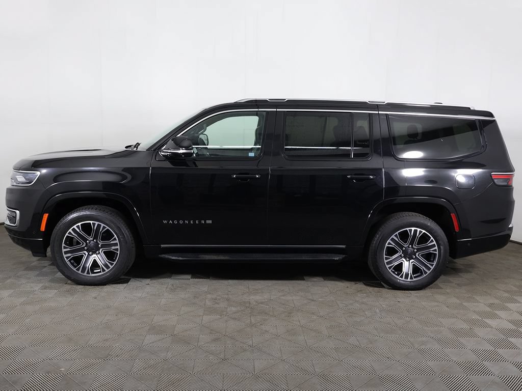 Used 2023 Jeep Wagoneer 4WD w/ Premium Group I image 21