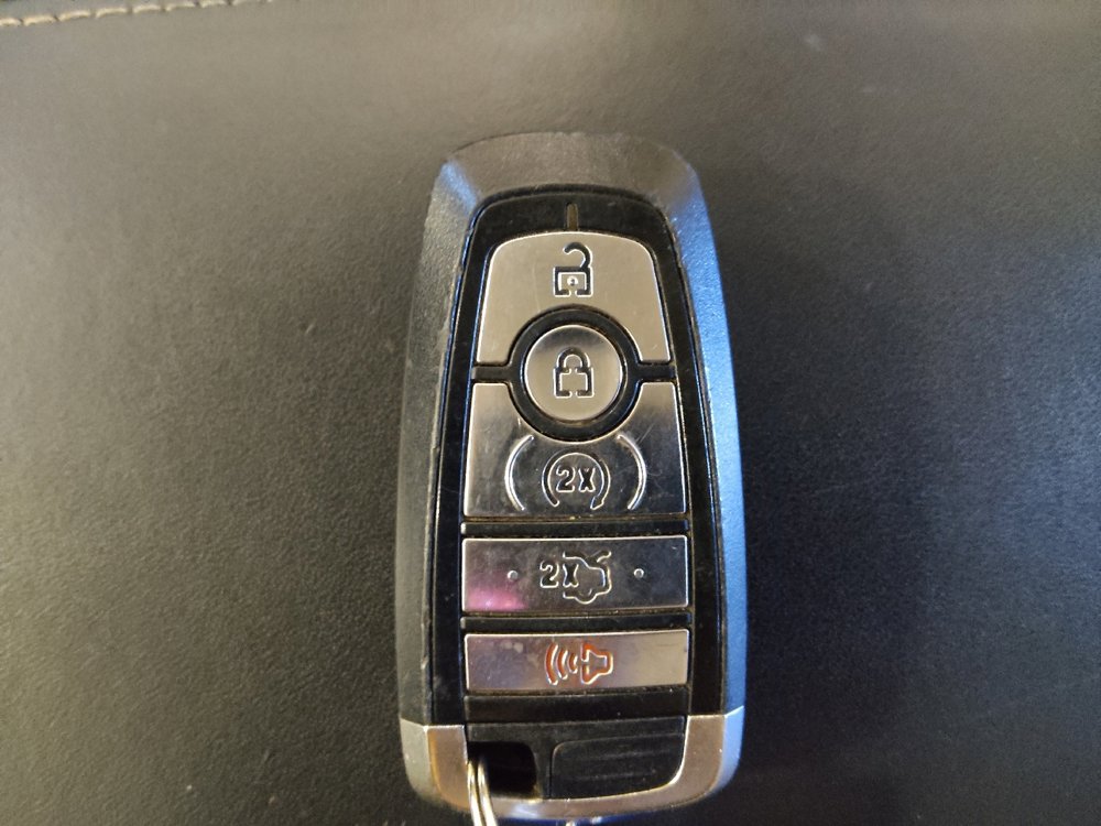 Used 2018 Ford Explorer Platinum AWD/4WD image 32