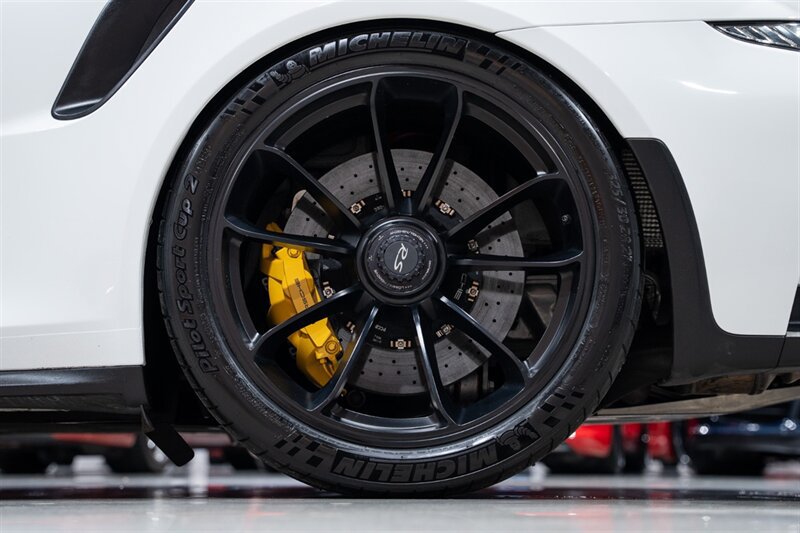 Used 2016 Porsche 911 GT3 RS RWD image 22