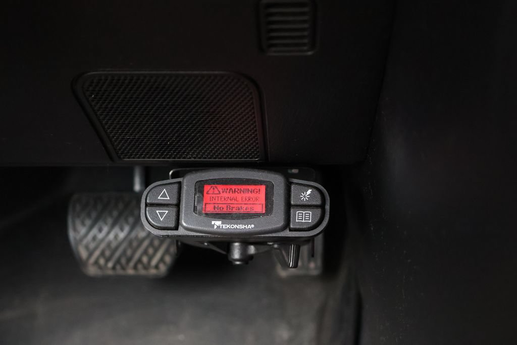 Used 2017 Nissan Armada SV AWD/4WD image 31