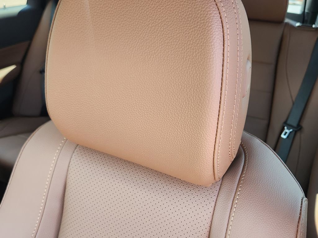 Used 2025 Mercedes-Benz GLE 450 4MATIC image 13