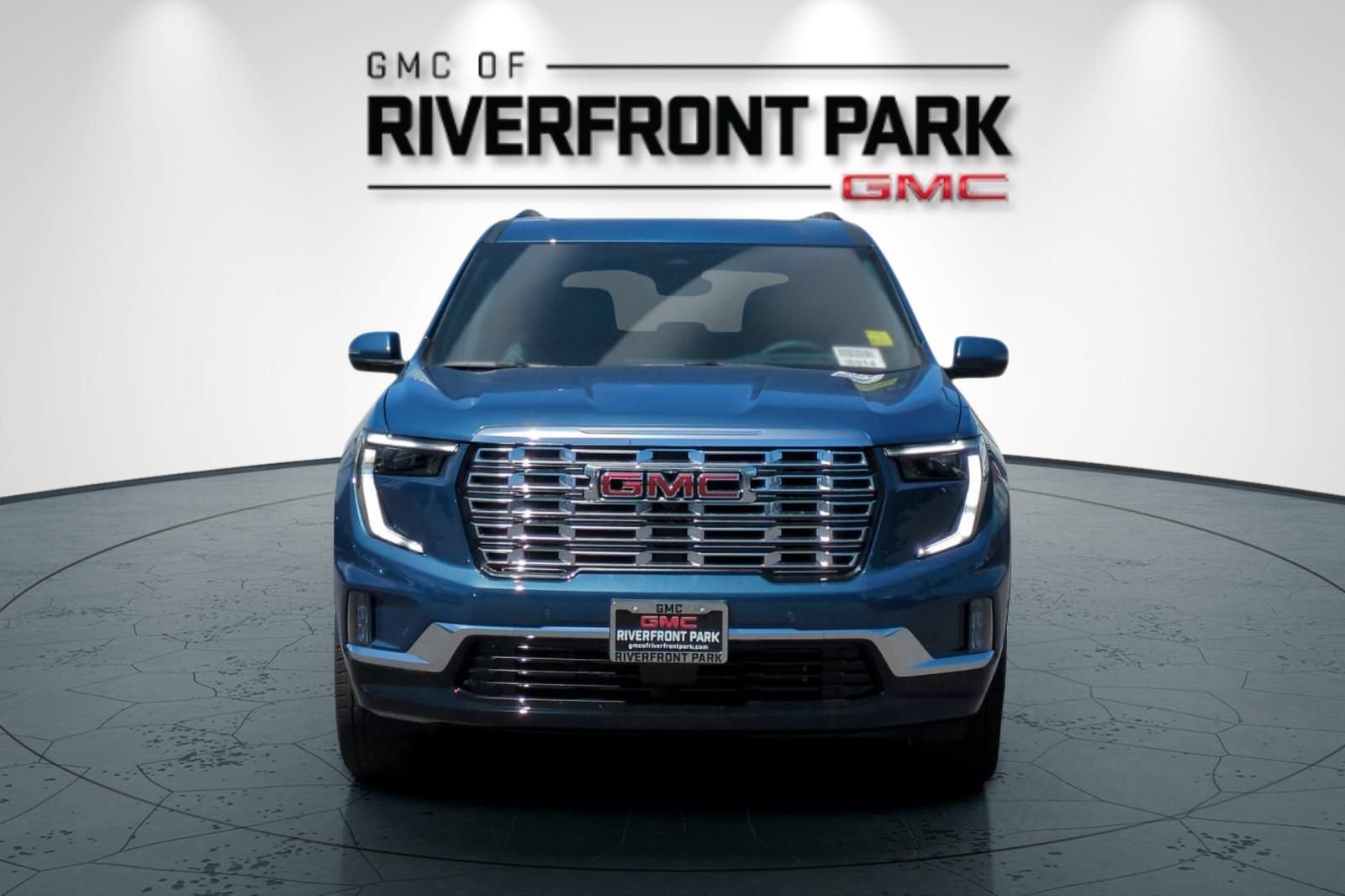 New 2026 GMC Acadia Denali w/ Super Cruise Package AWD/4WD image 8