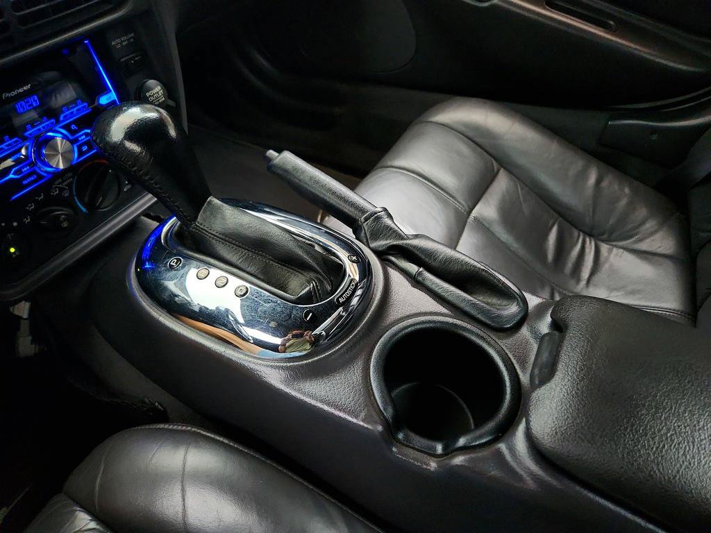 Used 2001 Chrysler Prowler RWD image 17