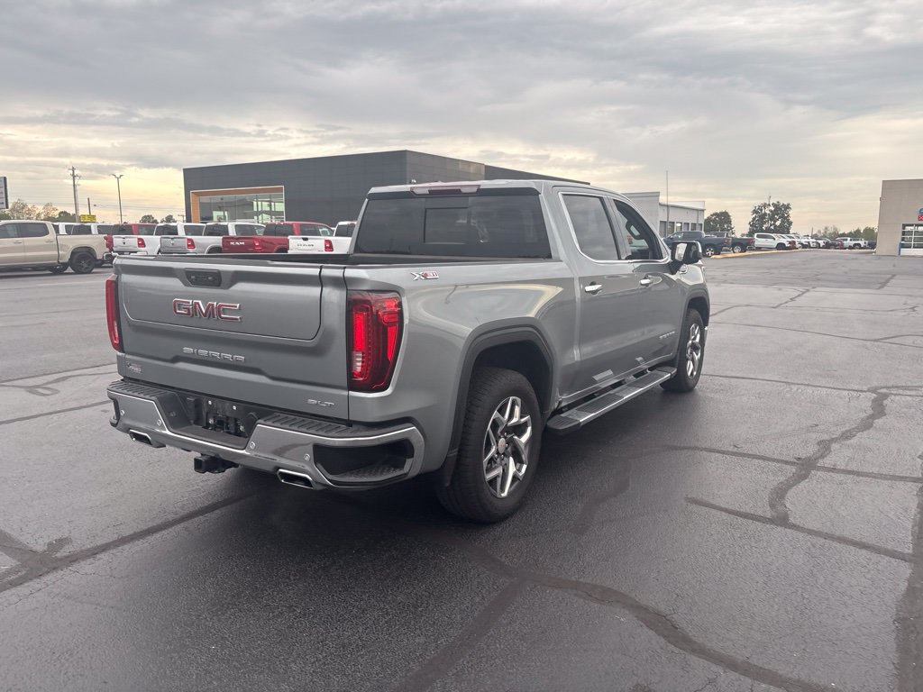 Used 2023 GMC Sierra 1500 SLT w/ SLT Premium Plus Package AWD/4WD image 15