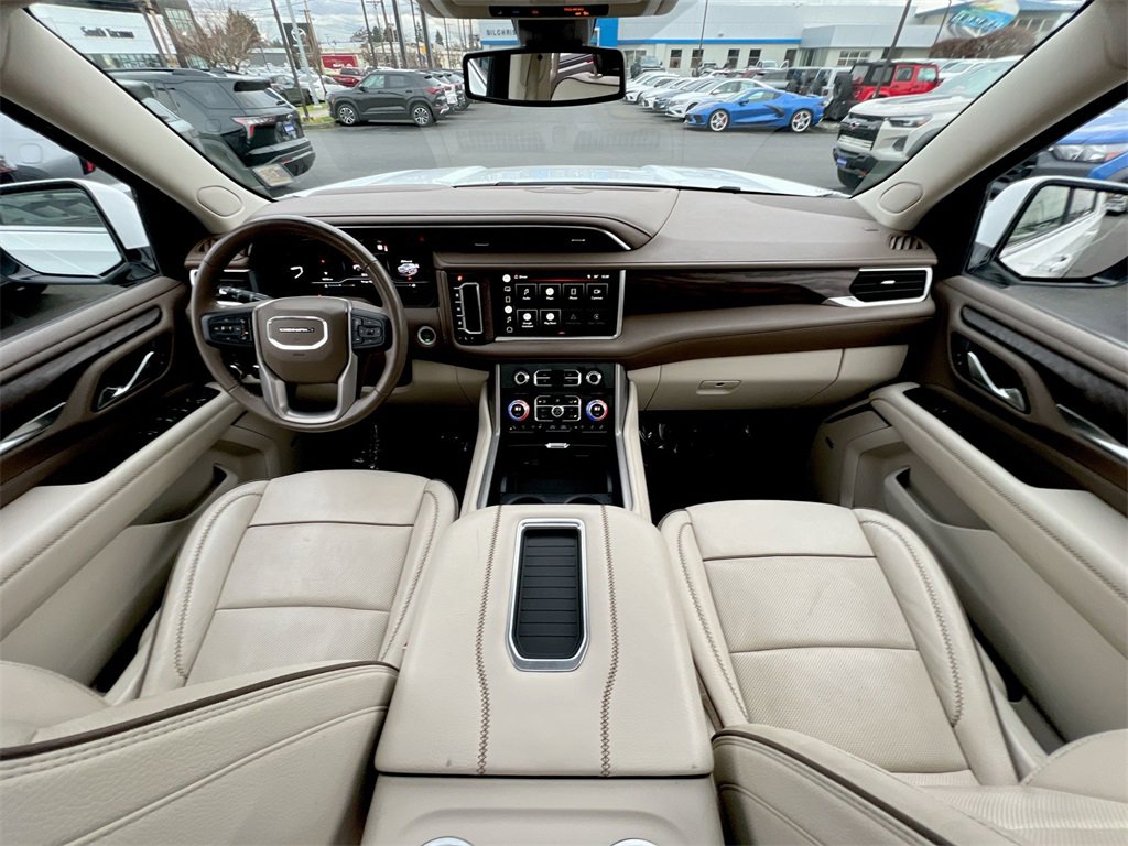 Used 2022 GMC Yukon XL Denali image 18