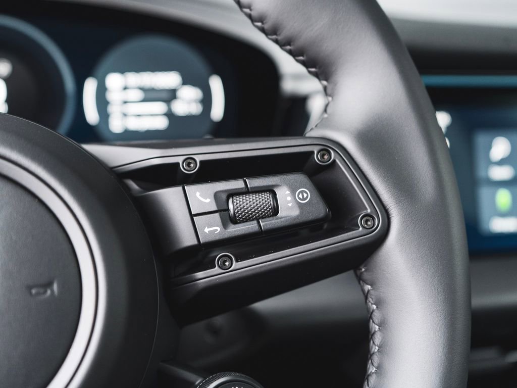 New 2025 Porsche Macan Turbo Electric image 23