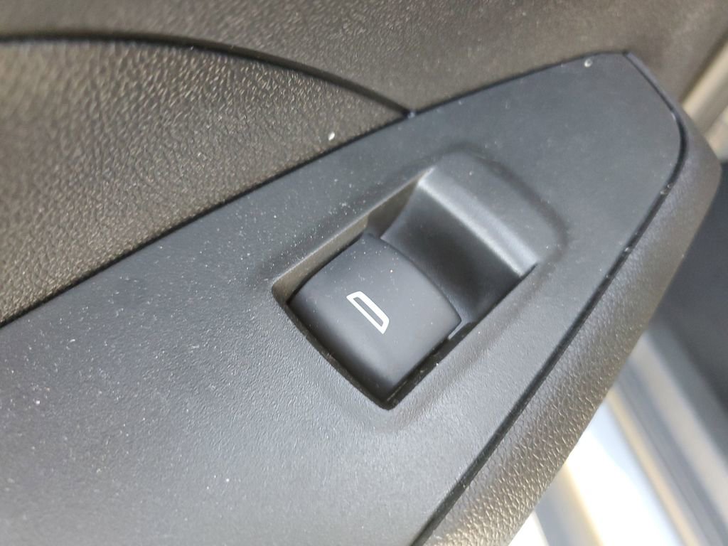 Used 2026 Chevrolet Trax RS w/ Driver Confidence Package image 16