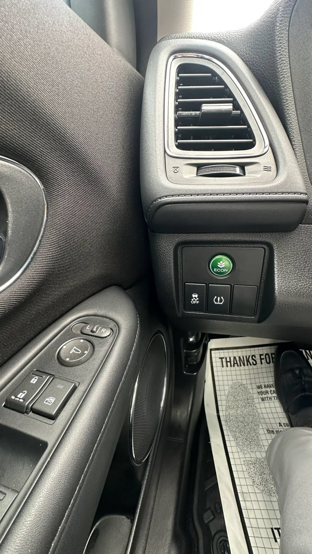 Used 2016 Honda HR-V EX image 12