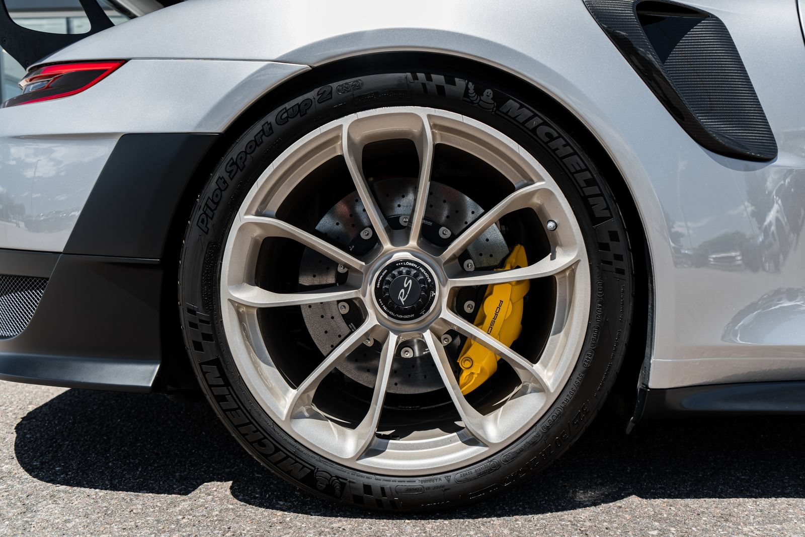 Used 2019 Porsche 911 GT2 RS RWD image 15
