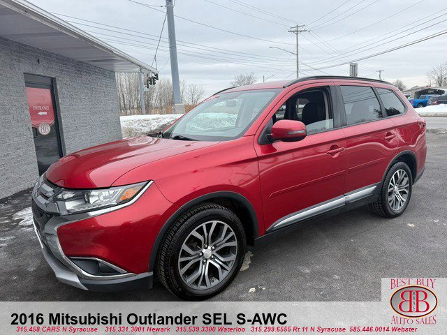 Used 2016 Mitsubishi Outlander SEL image 7