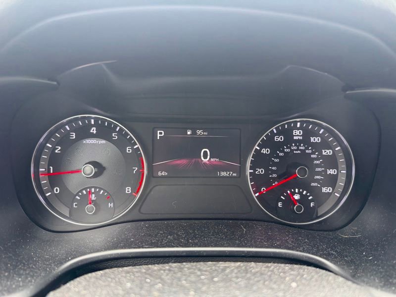 Used 2024 Kia Forte LXS FWD image 11