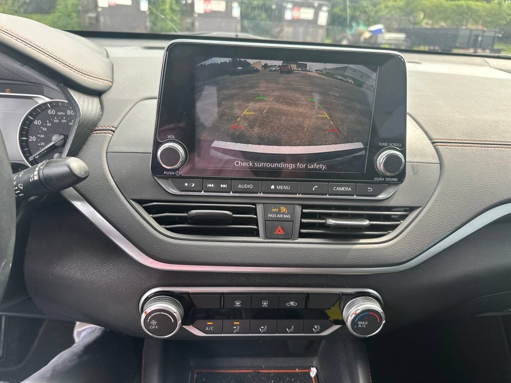 Used 2020 Nissan Altima 2.5 SR FWD image 14