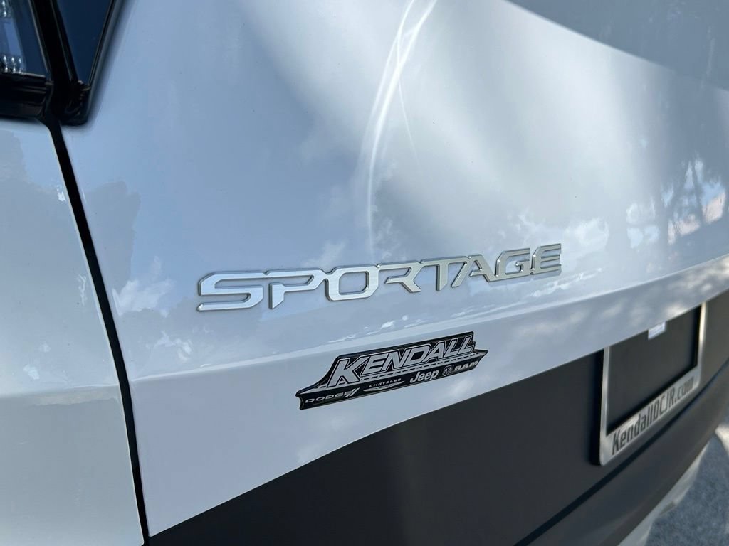 Used 2024 Kia Sportage EX FWD image 35