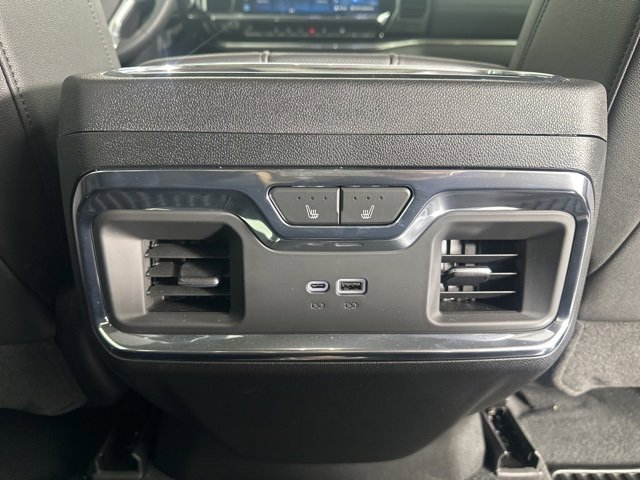Used 2026 Chevrolet Silverado 2500 LTZ w/ LTZ Convenience Package image 14