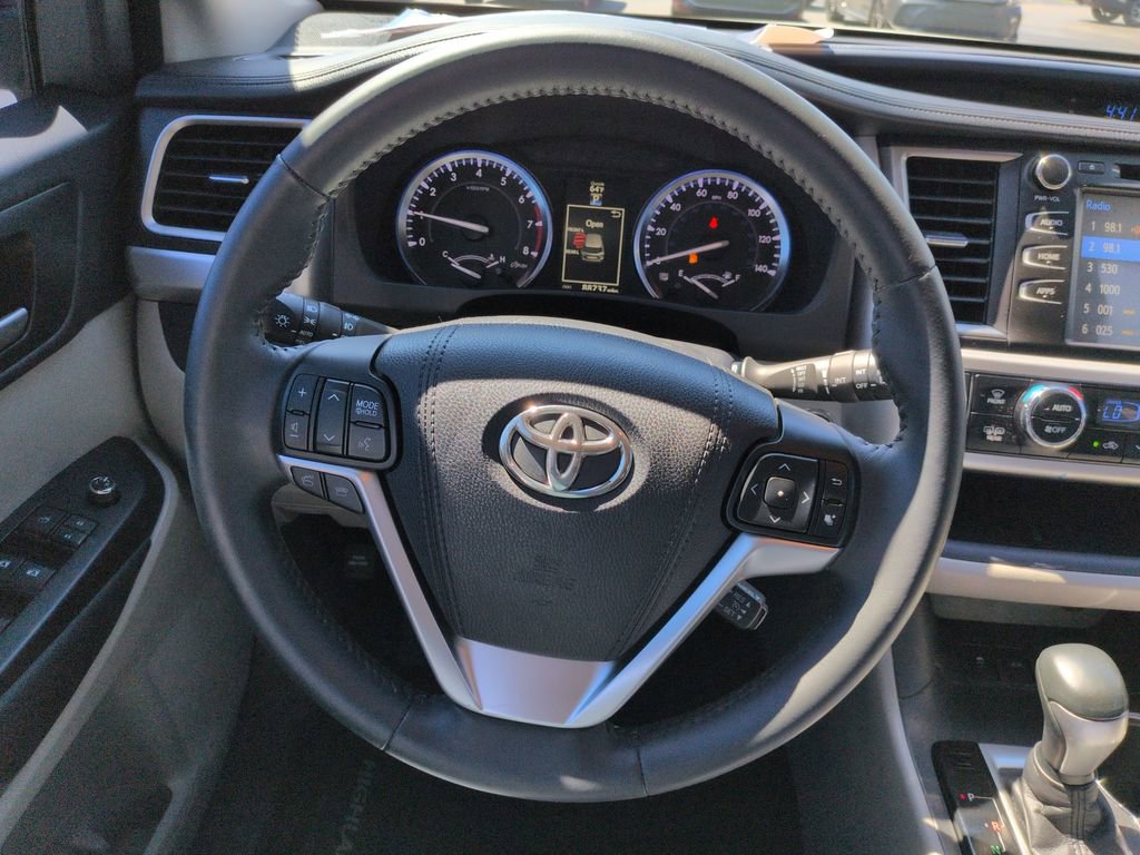 Used 2016 Toyota Highlander XLE w/ Protection Package #3 image 14