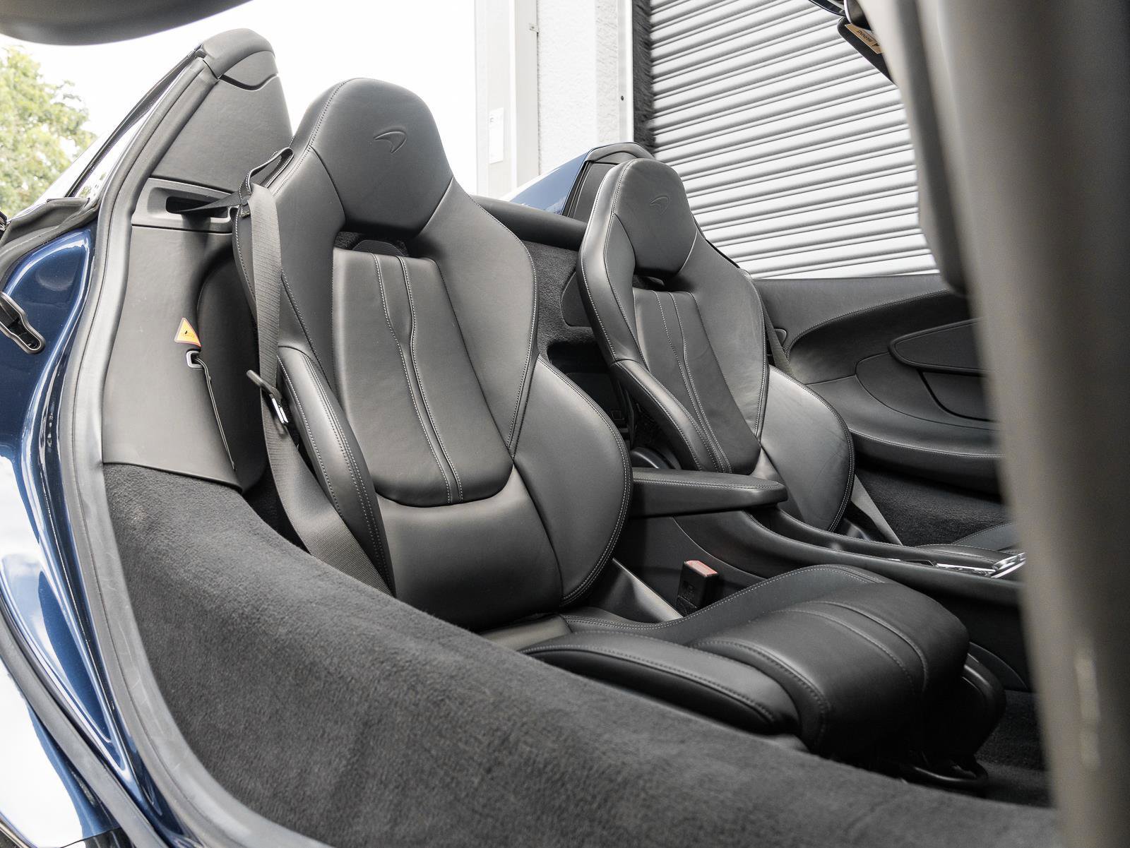 Used 2020 McLaren 570S Spider RWD image 14