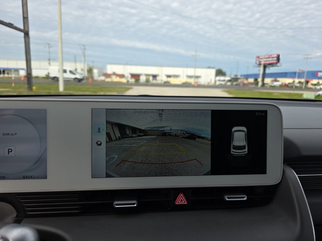 Used 2022 Hyundai Ioniq 5 SE image 23