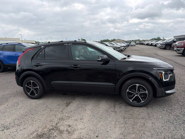 New 2026 Kia Niro EX FWD image 2