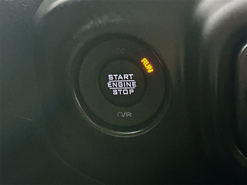 Used 2023 Jeep Gladiator Mojave w/ Cold Weather Group image 27