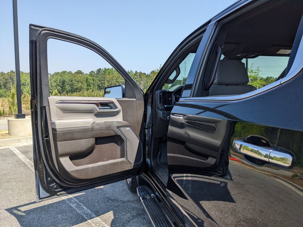 Used 2022 GMC Sierra 1500 SLT w/ SLT Convenience Package AWD/4WD image 59