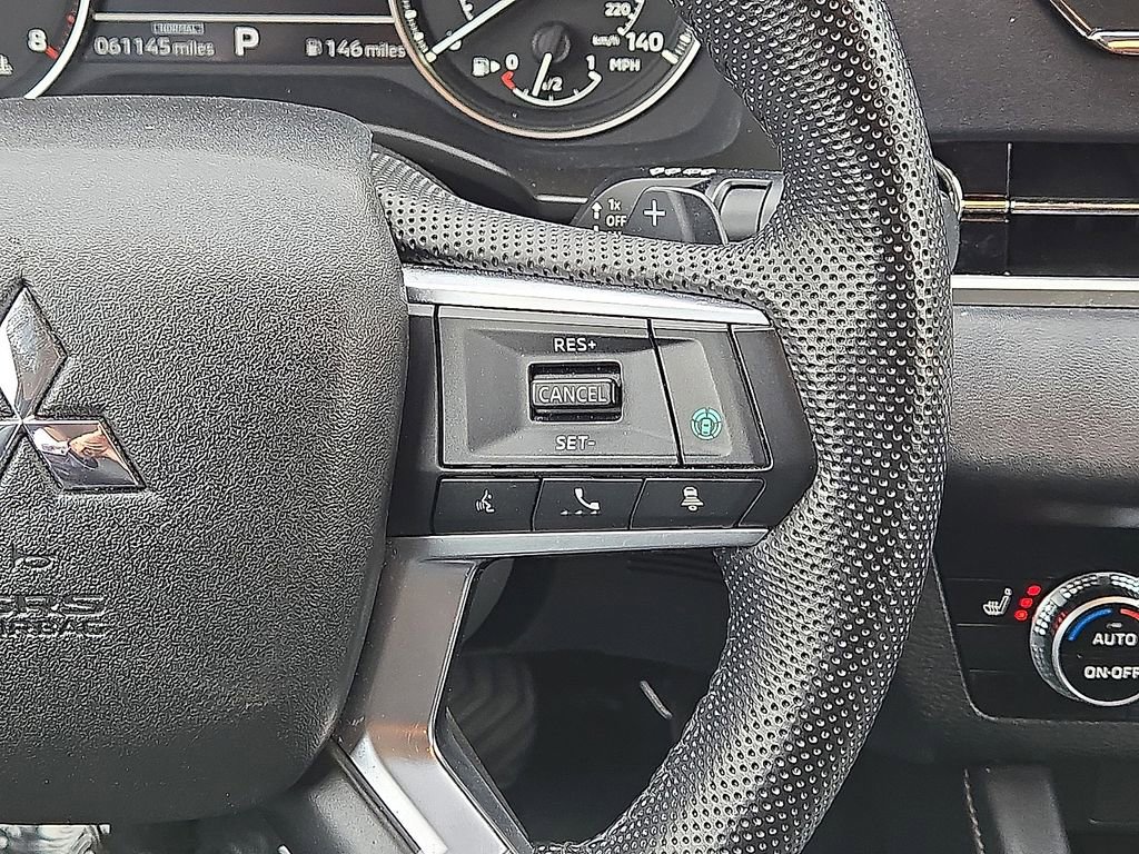 Used 2023 Mitsubishi Outlander SE image 18
