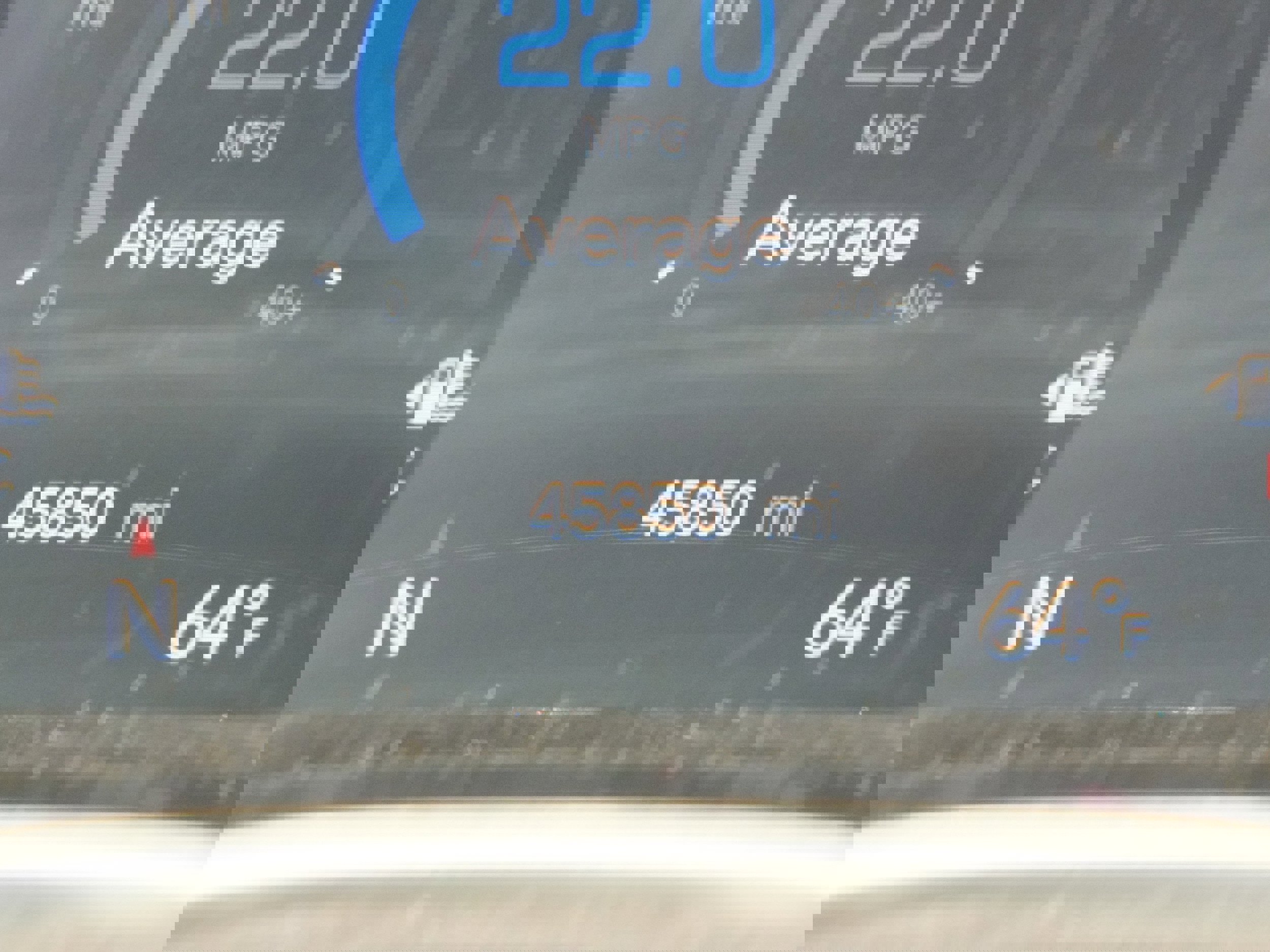 Used 2024 Chrysler Pacifica Touring-L image 23