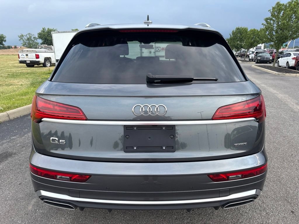 Used 2023 Audi Q5 2.0T Premium w/ Convenience Package AWD/4WD image 8