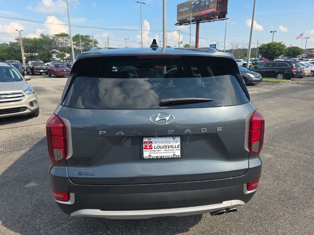 Used 2022 Hyundai Palisade SEL w/ Premium Package FWD image 6