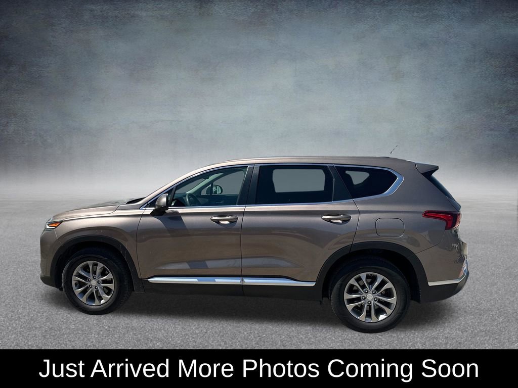 Used 2019 Hyundai Santa Fe SE FWD image 2