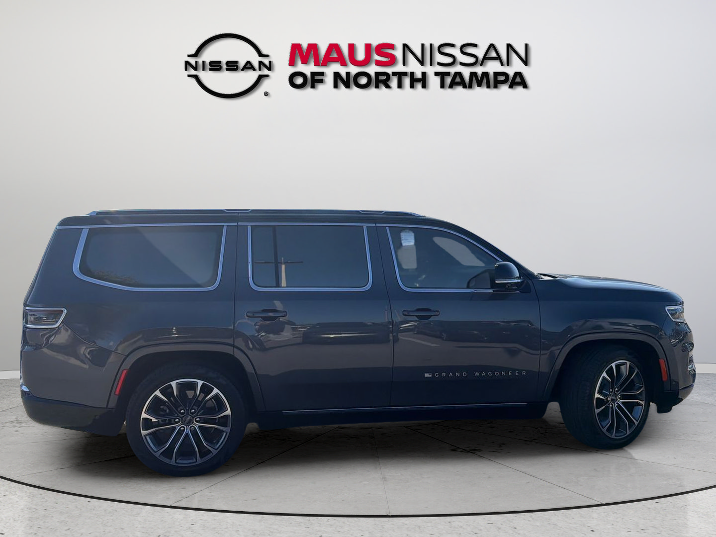 Used 2024 Jeep Grand Wagoneer Series III AWD/4WD image 8