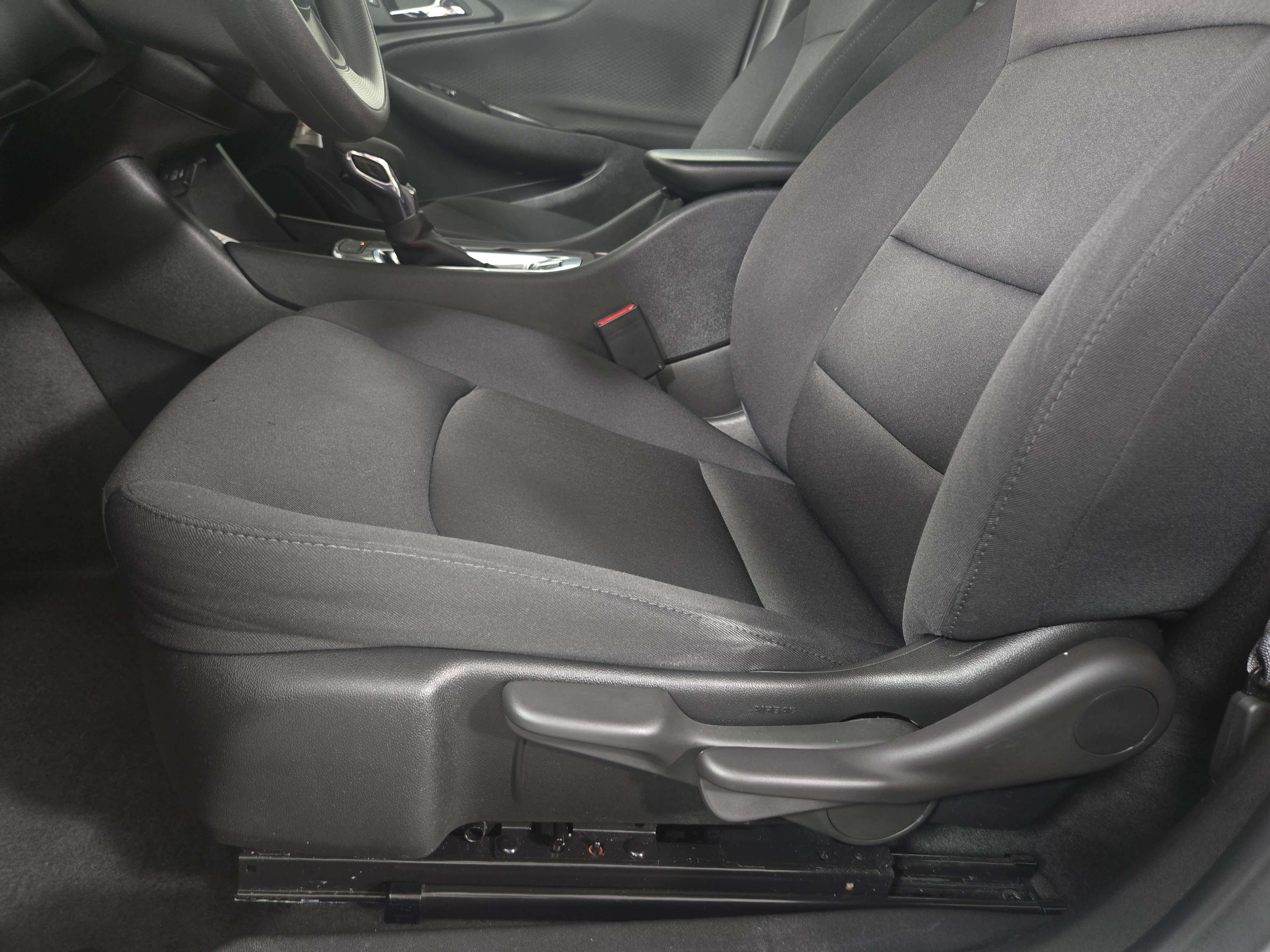 Certified 2024 Chevrolet Malibu LS FWD image 29