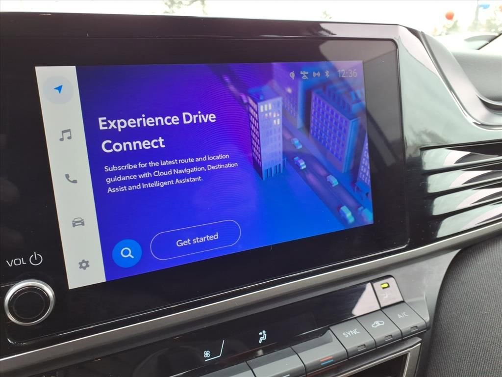 Used 2025 Toyota Camry LE image 28