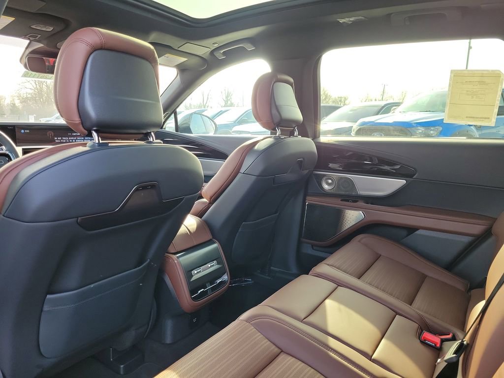 New 2026 Lincoln Nautilus Reserve image 15