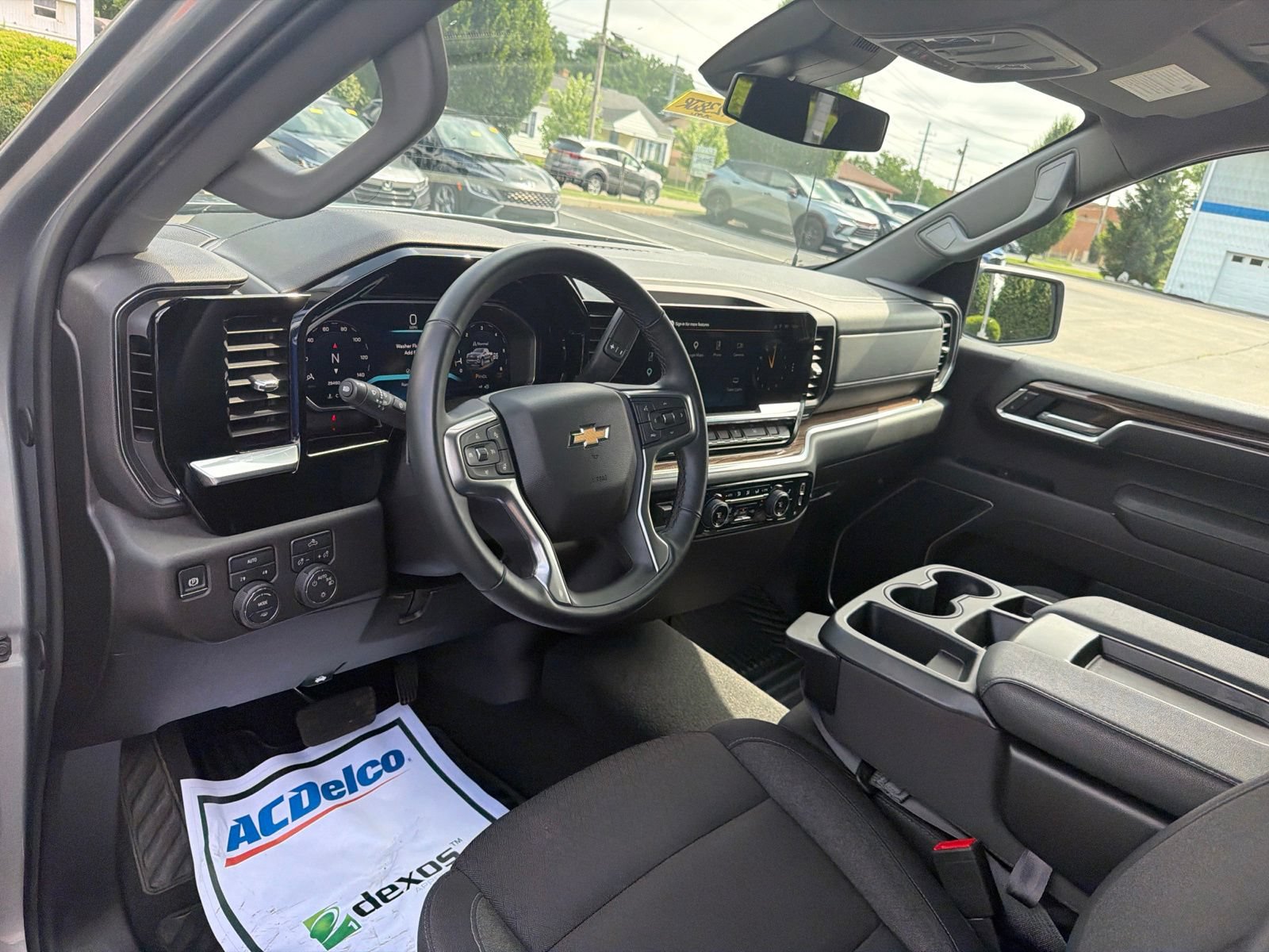 Used 2026 Chevrolet Silverado 1500 LT AWD/4WD image 10