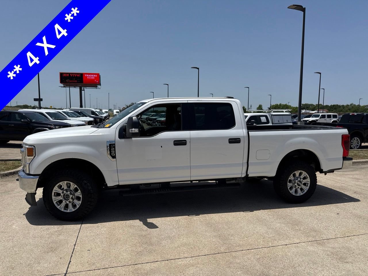 Used 2022 Ford F250 XLT AWD/4WD image 3