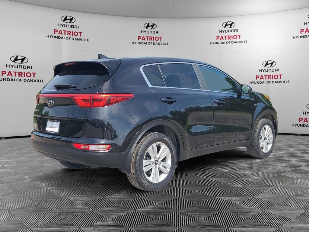 Used 2019 Kia Sportage LX AWD/4WD image 3