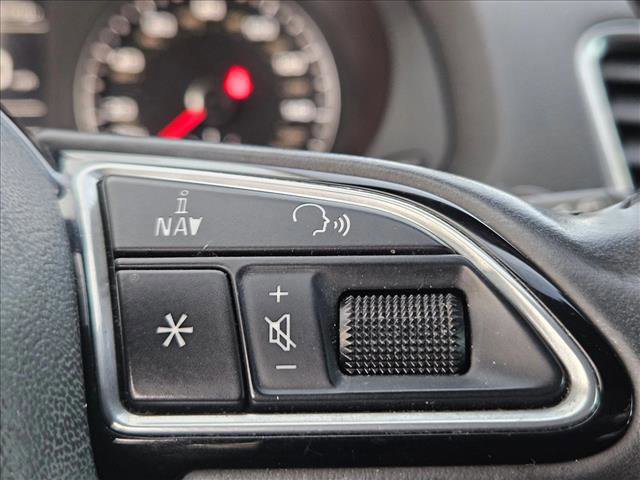 Used 2018 Audi Q3 2.0T Premium image 12