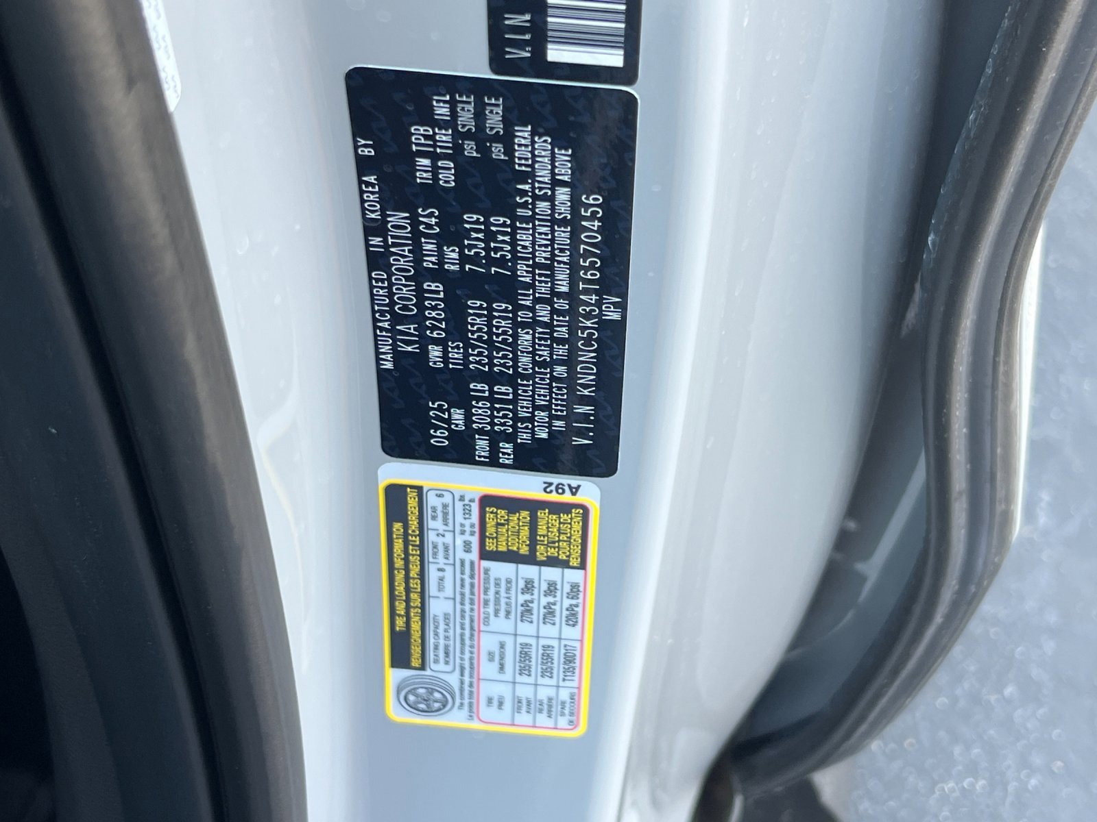 New 2026 Kia Carnival EX image 35