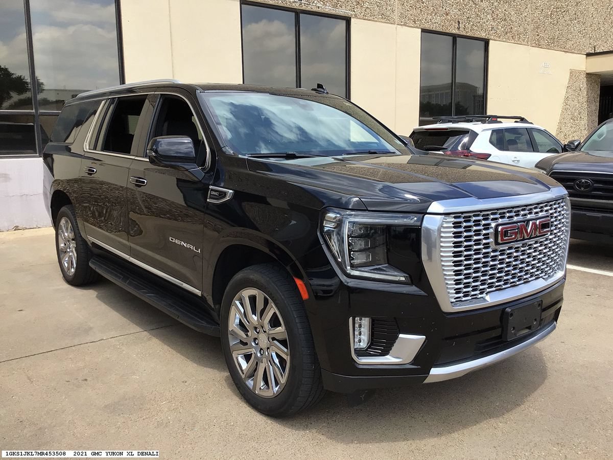 Used 2021 GMC Yukon XL Denali RWD image 5