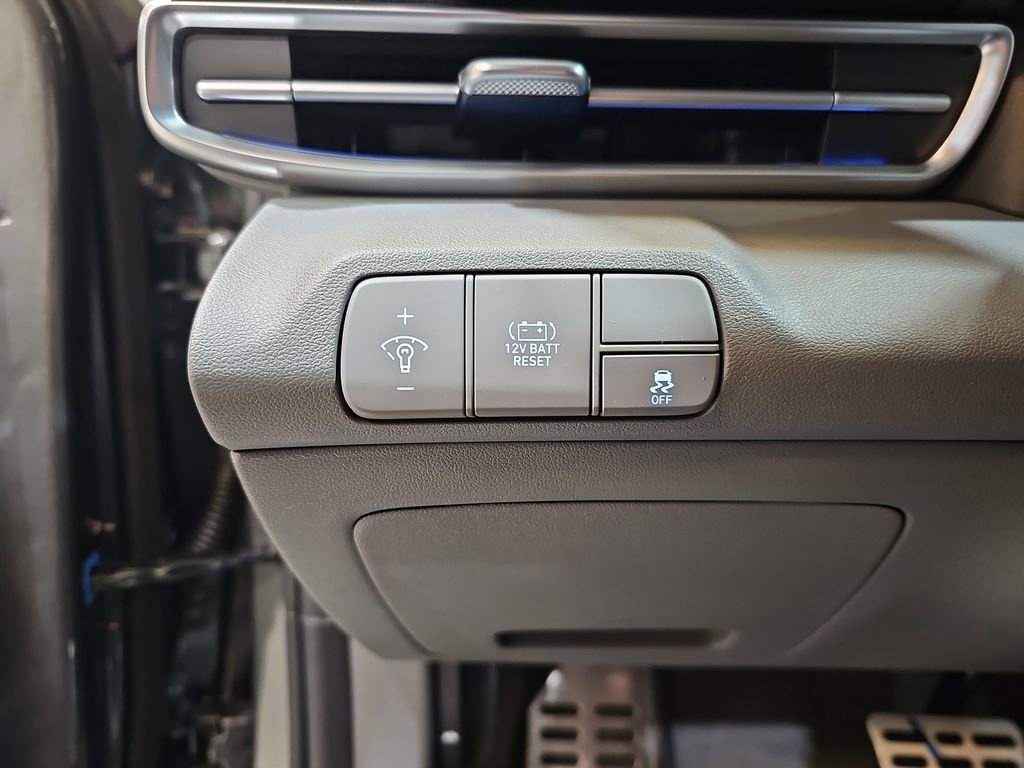 New 2026 Hyundai Elantra Sport image 24