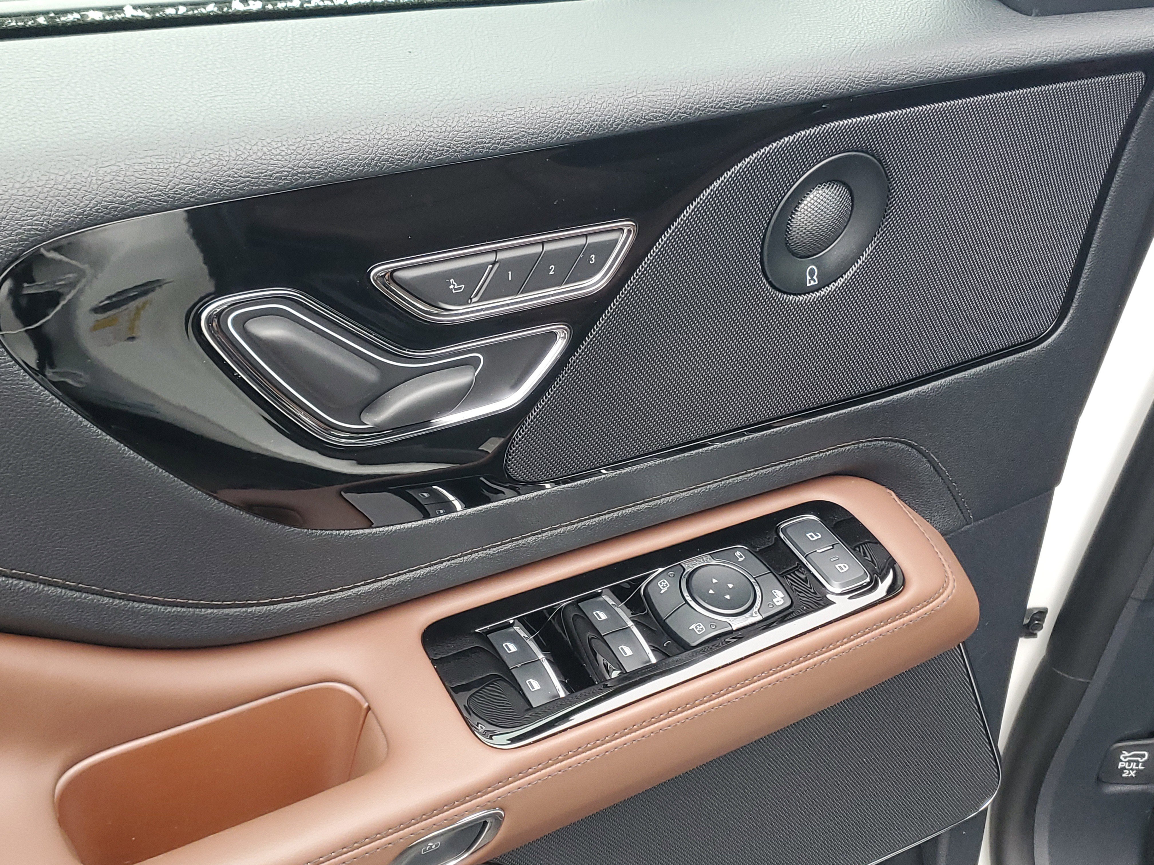 New 2026 Lincoln Aviator Reserve w/ Jet Appearance Package image 9