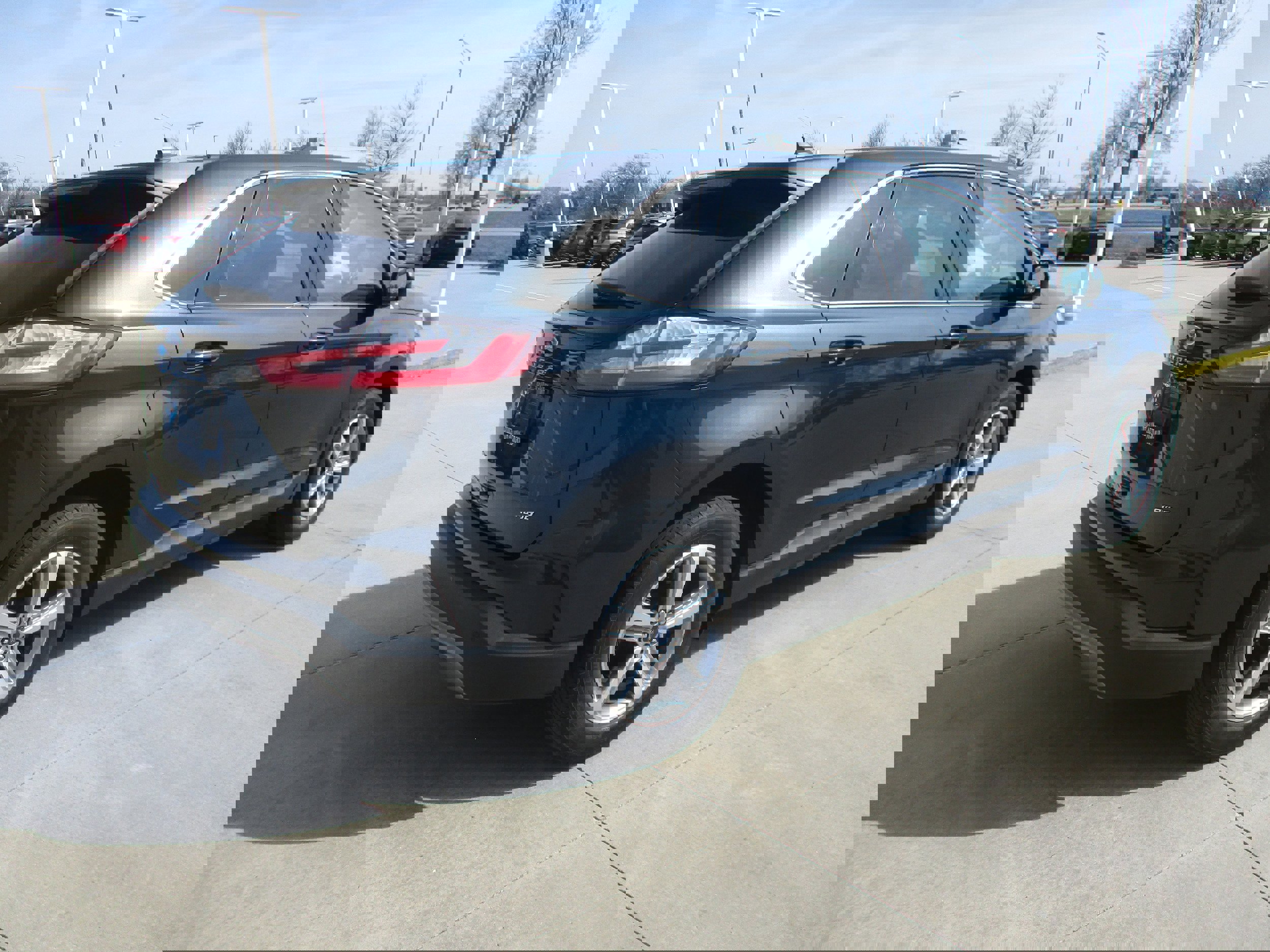 Used 2022 Ford Edge SEL w/ Convenience Package image 6
