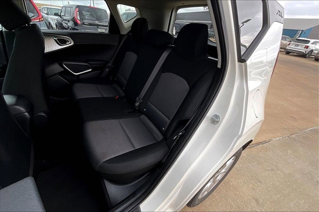 Used 2022 Kia Soul LX w/ Technology Package FWD image 25