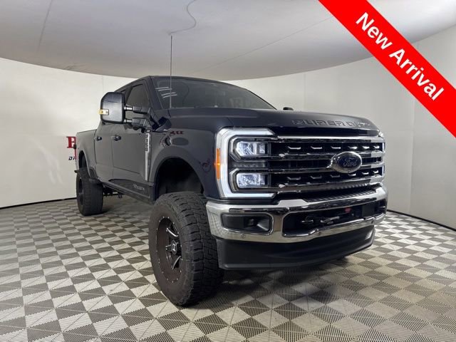 Used 2023 Ford F350 Lariat w/ Tow Technology Package image 1