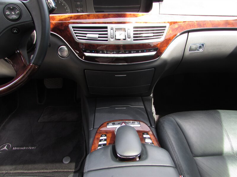 Used 2007 Mercedes-Benz S 550 image 14