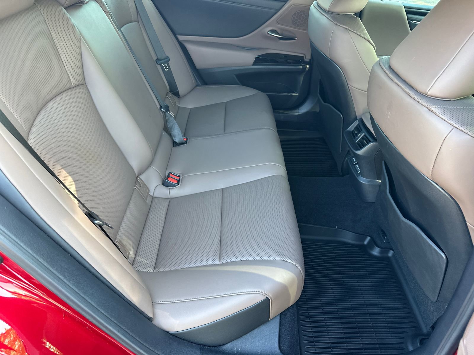 Used 2025 Lexus ES 350 w/ Premium Package image 15