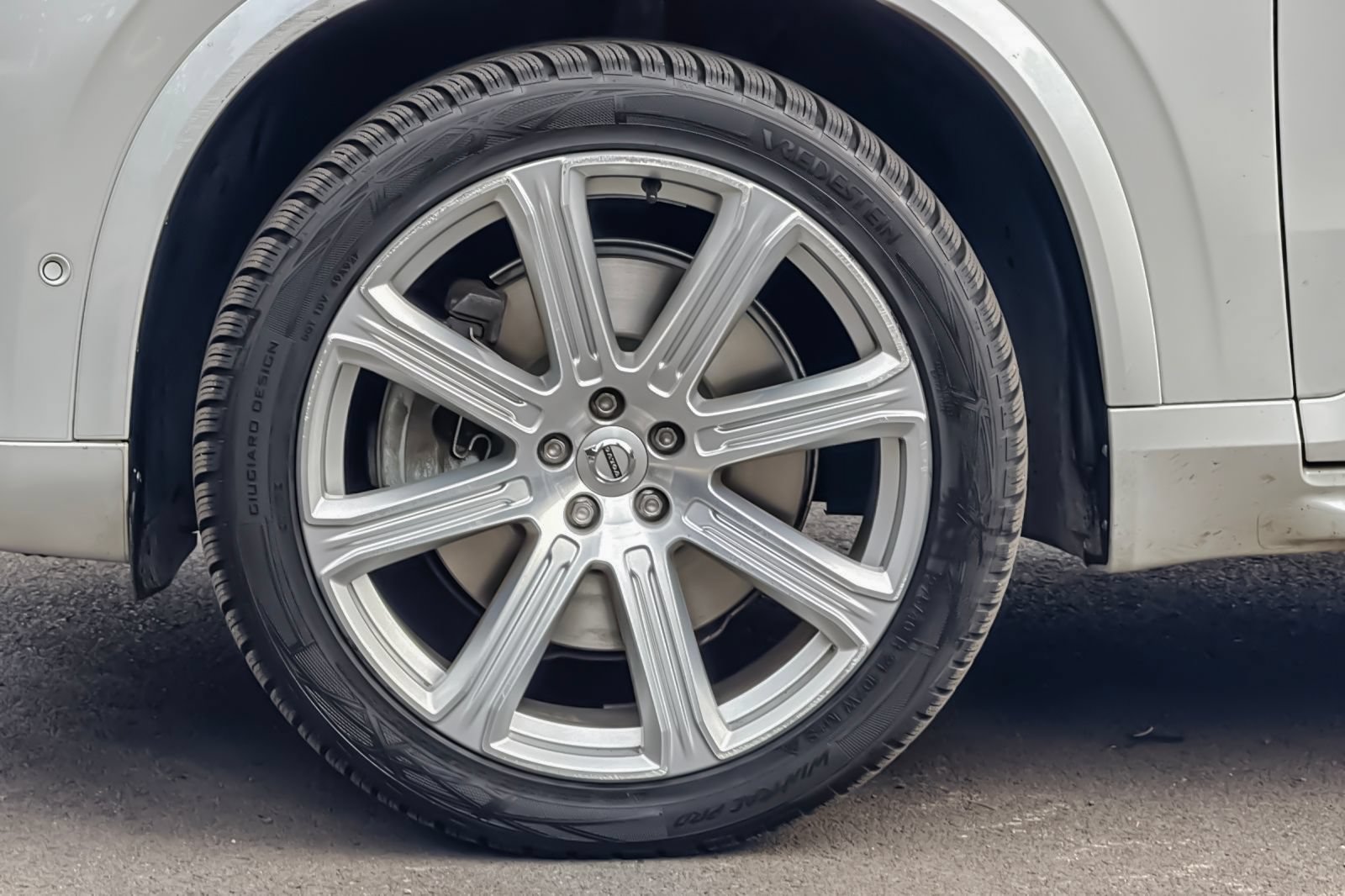 Used 2017 Volvo XC90 T8 Excellence AWD/4WD image 26