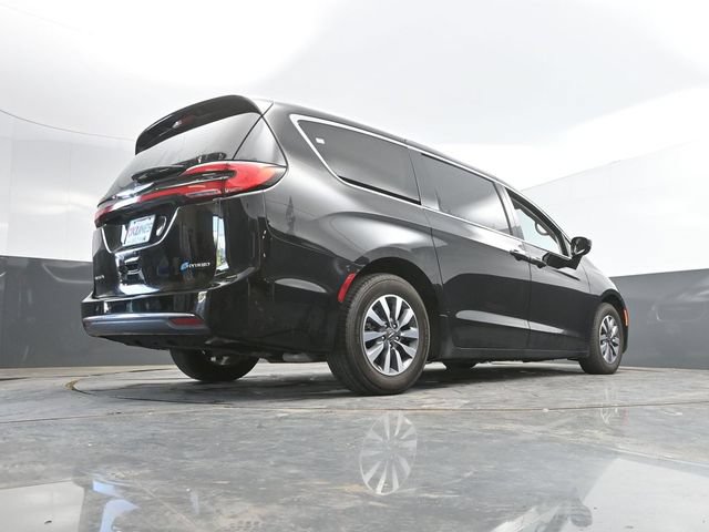 Used 2024 Chrysler Pacifica Limited FWD image 49