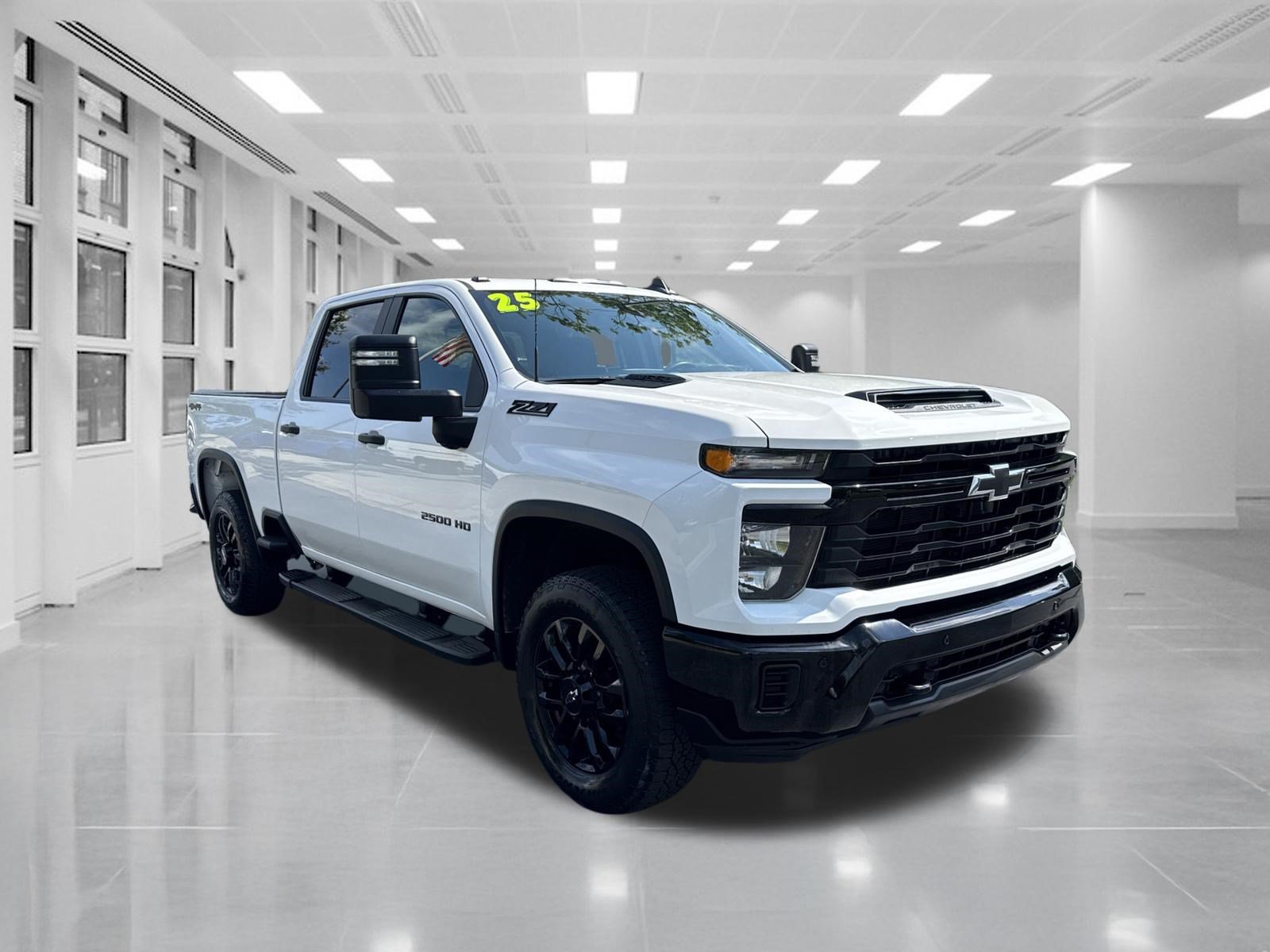 Used 2025 Chevrolet Silverado 2500 Custom w/ Custom Value Package AWD/4WD image 3